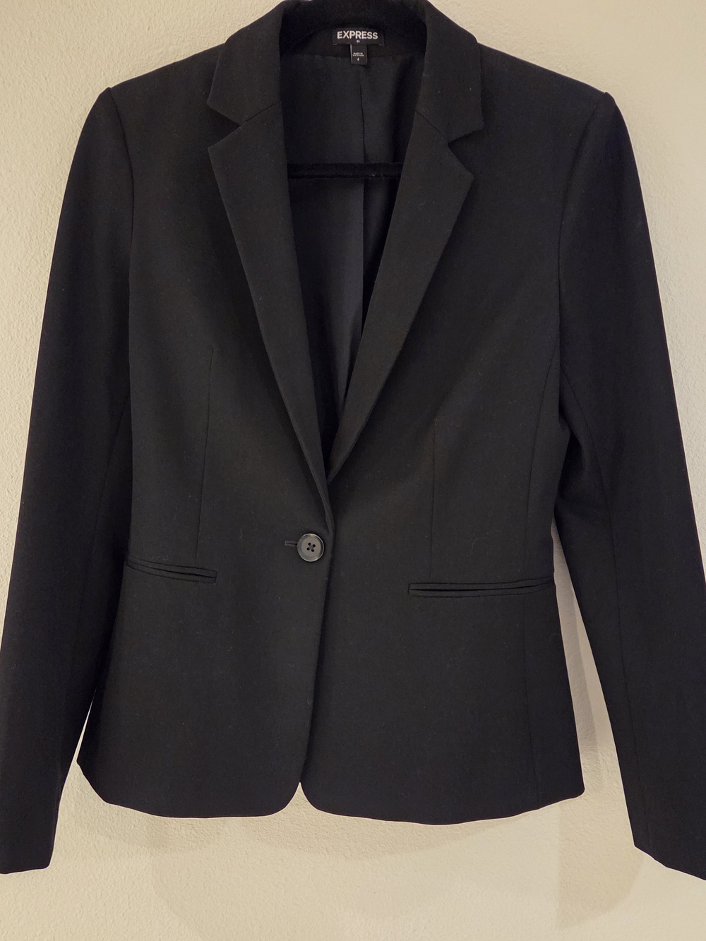 Express Women's Black Single-Button Blazer Size 4